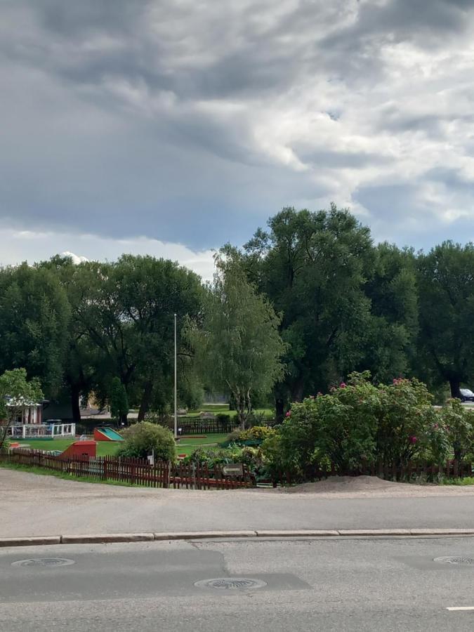 Puotilan Rose Lägenhet Helsingfors Exteriör bild